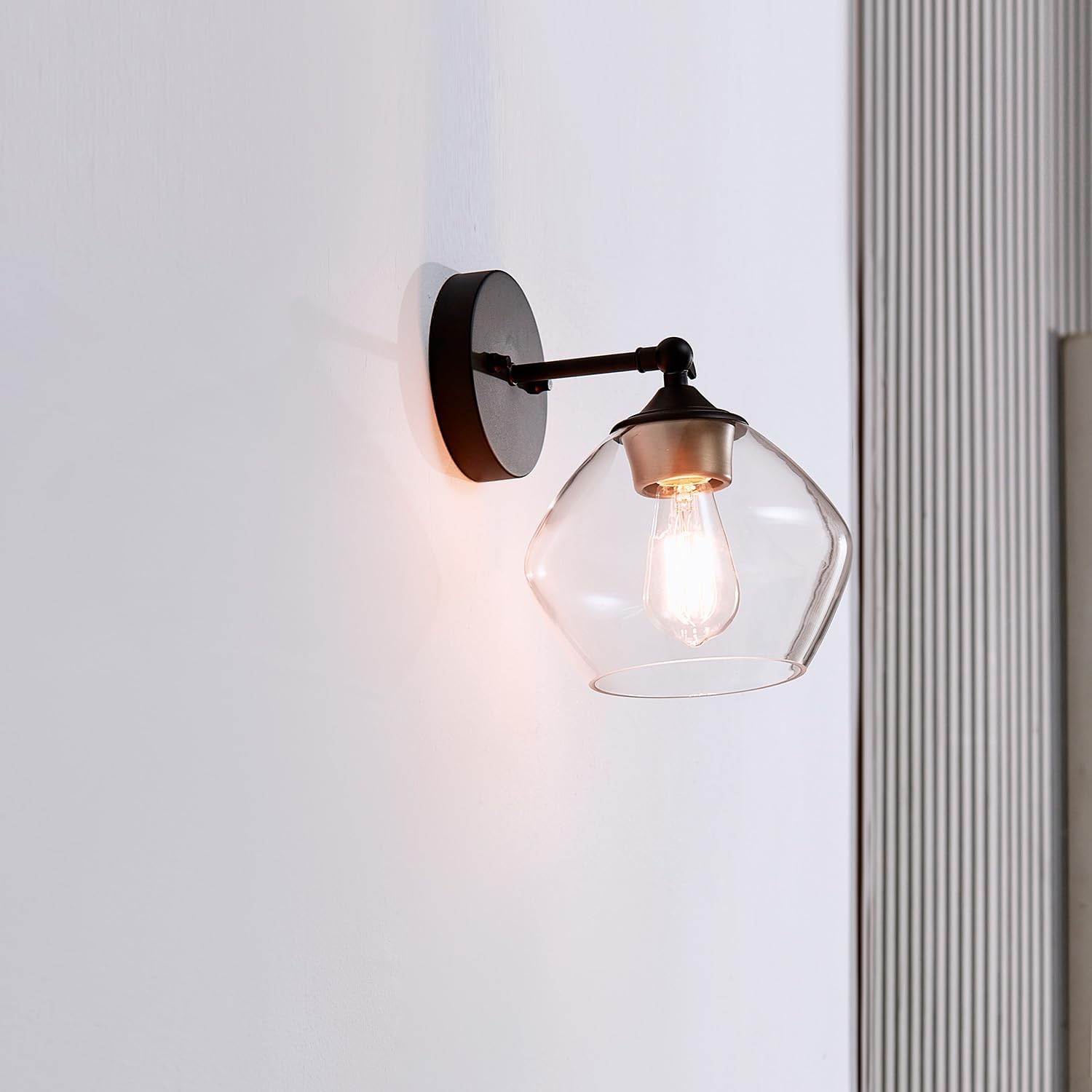 Globe Electric 51367 1-Light Wall Sconce, Matte Black, Gold Accent Socket, Clear Glass Shade, Wall-Lamp Dimmable, Lights for Bedroom, Kitchen Sconces Lighting, Home Decor, Bulb Not Included